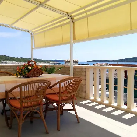 Apartamento By The Sea Rukavac, - 15369 *